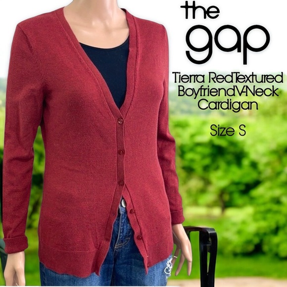GAP Tierra Red Textured Boyfriend V-Neck Cardigan - Picture 16 of 16